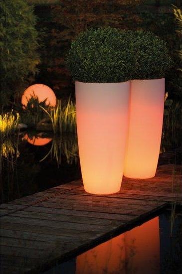 LED Plantenbak Lumenio rond hoog kunststof