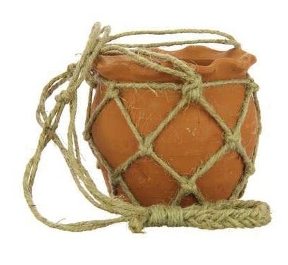 Terracotta hangpot Clay